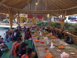 Perkuat Kebersamaan di Bulan Ramadan, Pemuda Pancasila PAC Lemahabang Gelar Buka Puasa Bersama