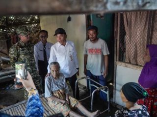 Gebyar PATEN Telagasari, Bupati Aep Tinjau Layanan Publik hingga Salurkan PMT
